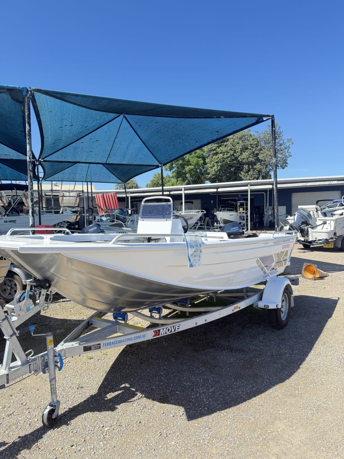 Quintrex 420 Explorer Trophy - 2024