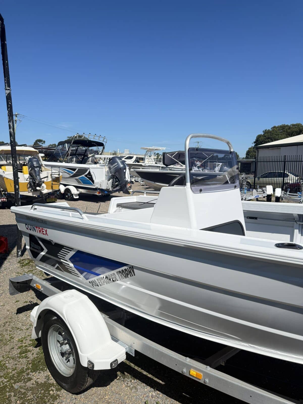 Quintrex 420 Explorer Trophy - 2024