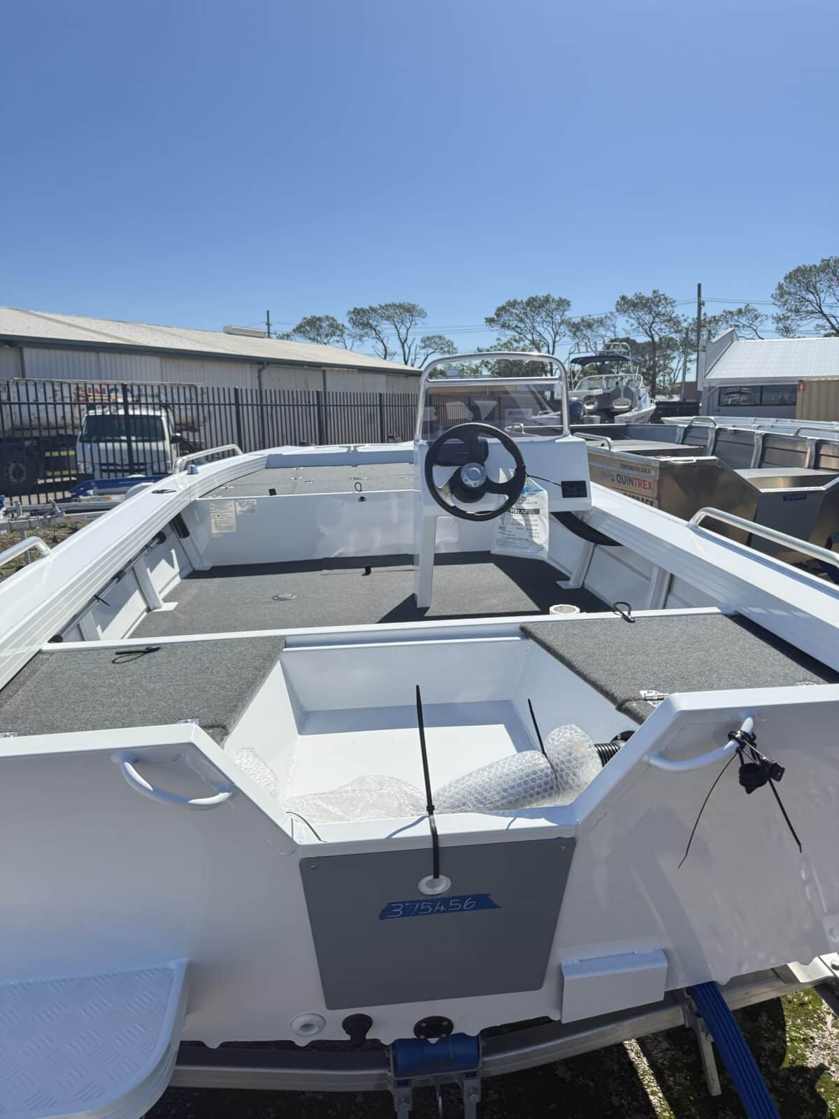 Quintrex 420 Explorer Trophy - 2024