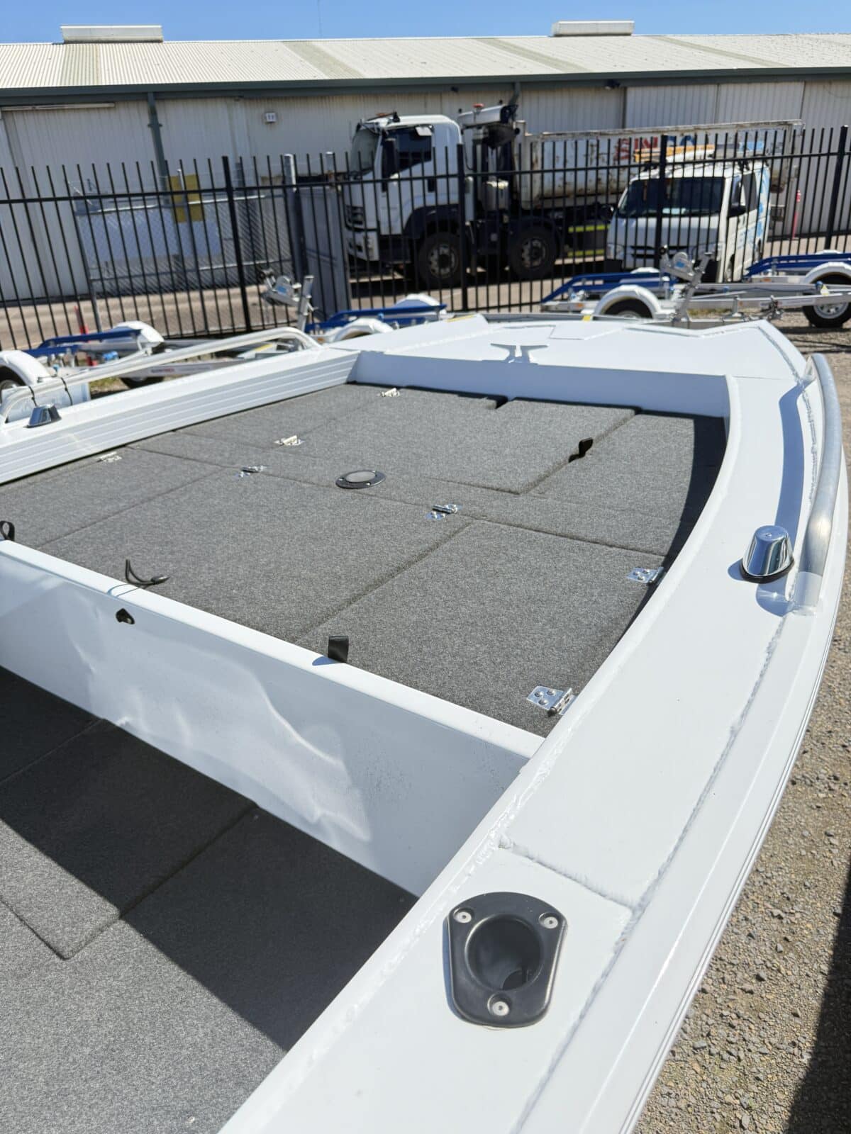 Quintrex 420 Explorer Trophy - 2024