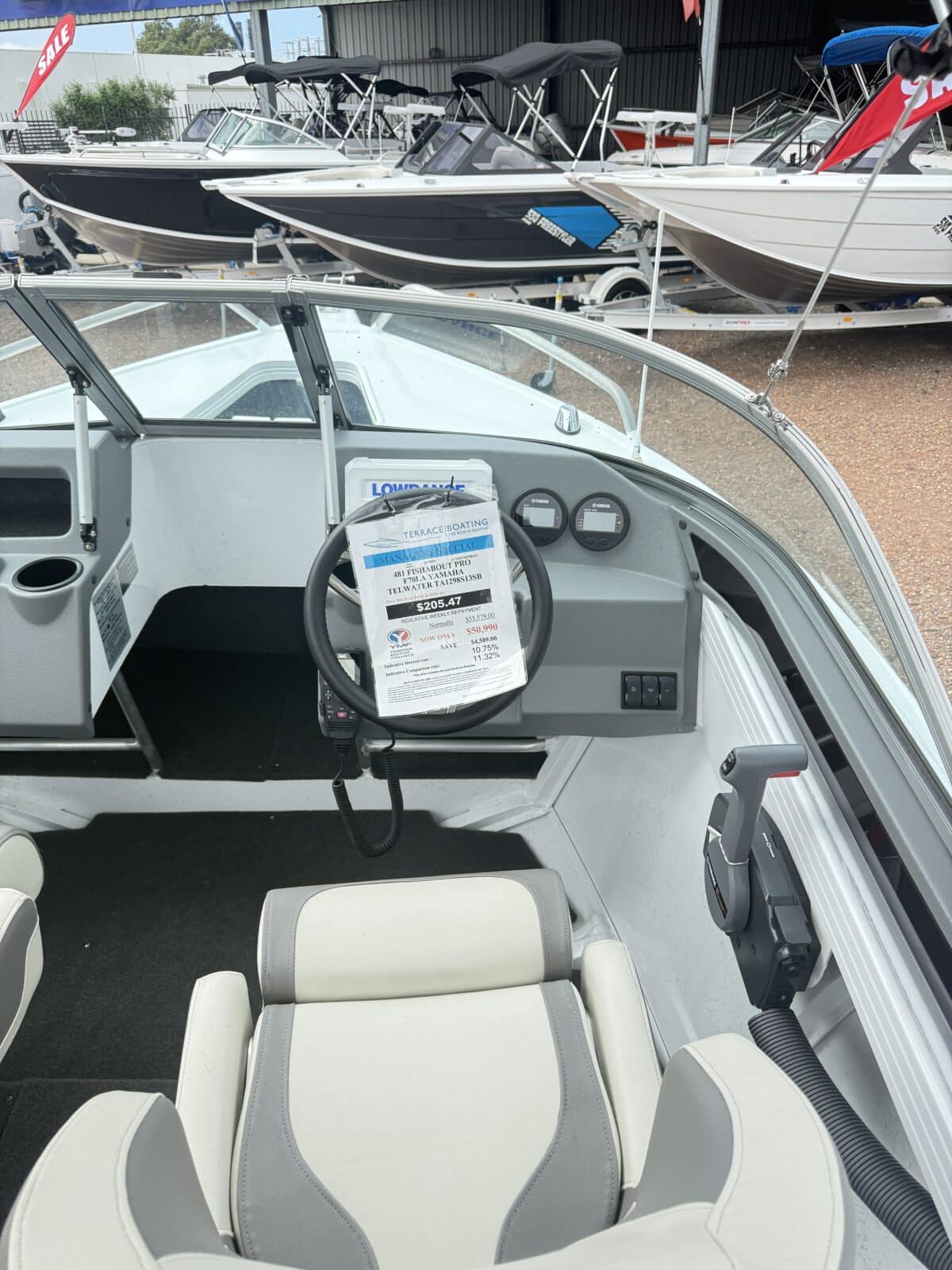 Quintrex 481 Fishabout Pro - 2024