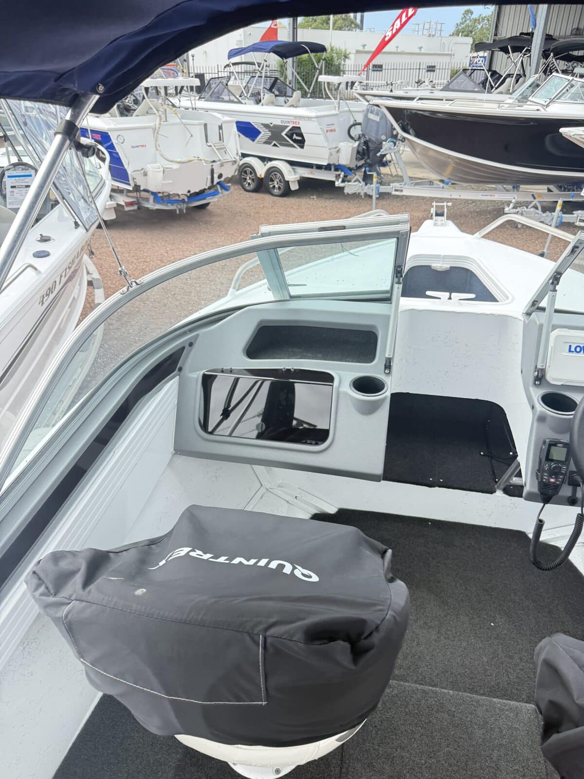 Quintrex 450 Fishabout Pro - 2024