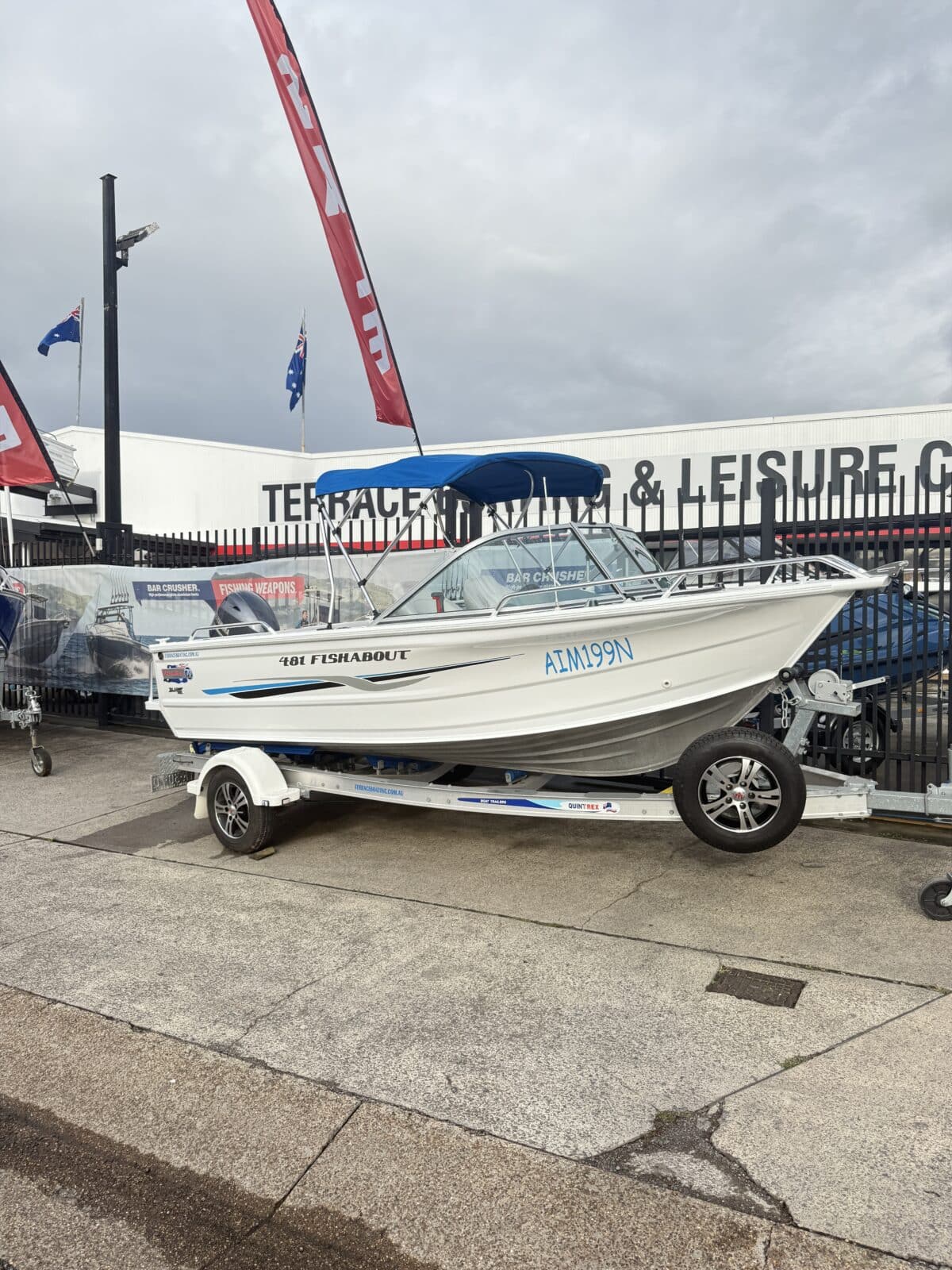 Quintrex 481 Fishabout - 2015