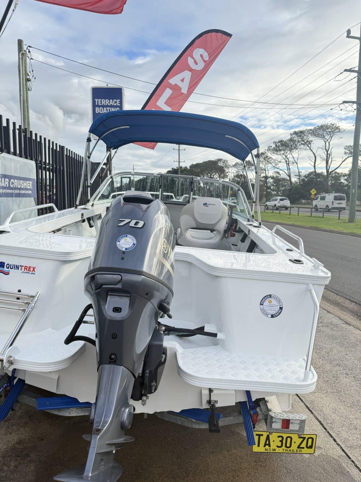 Quintrex 481 Fishabout - 2015