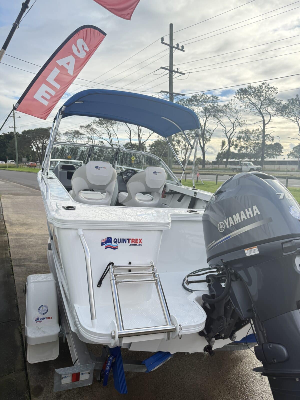 Quintrex 481 Fishabout - 2015
