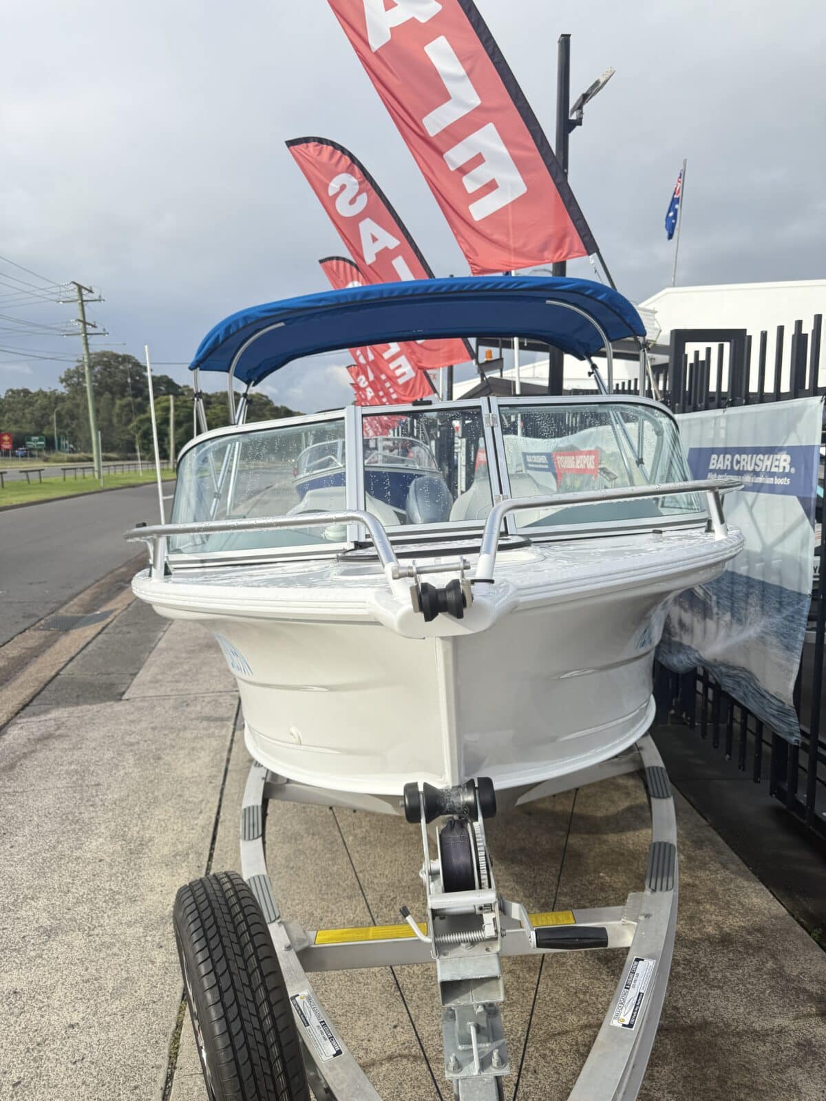 Quintrex 481 Fishabout - 2015