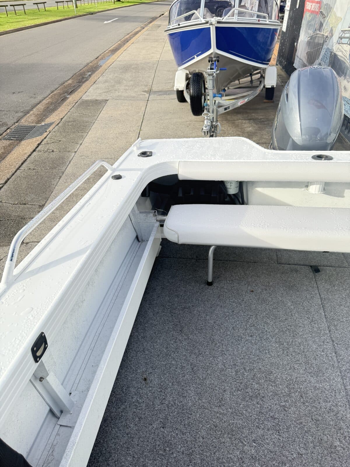 Quintrex 481 Fishabout - 2015