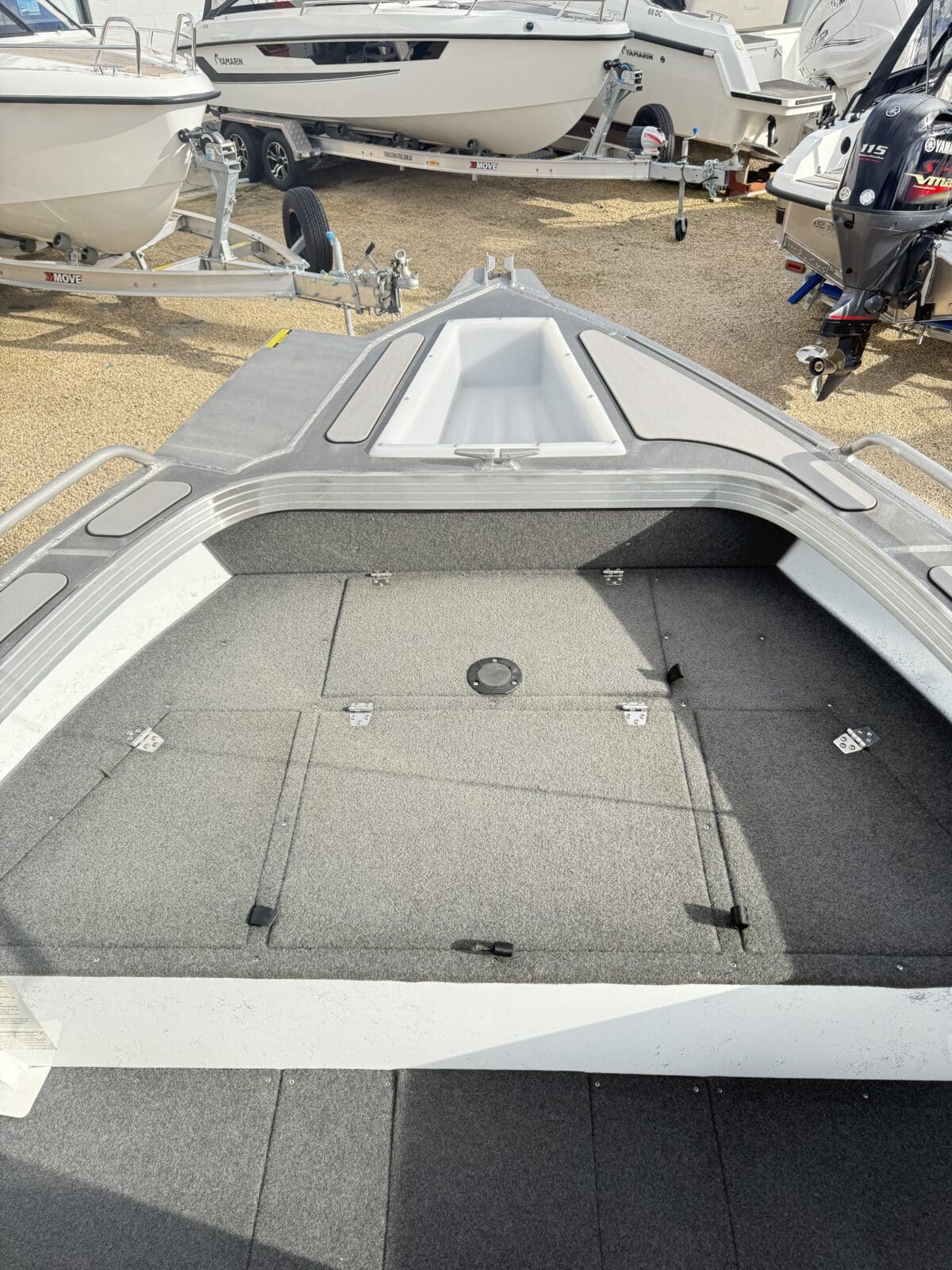 Quintrex 490 Renegade CC - 2024