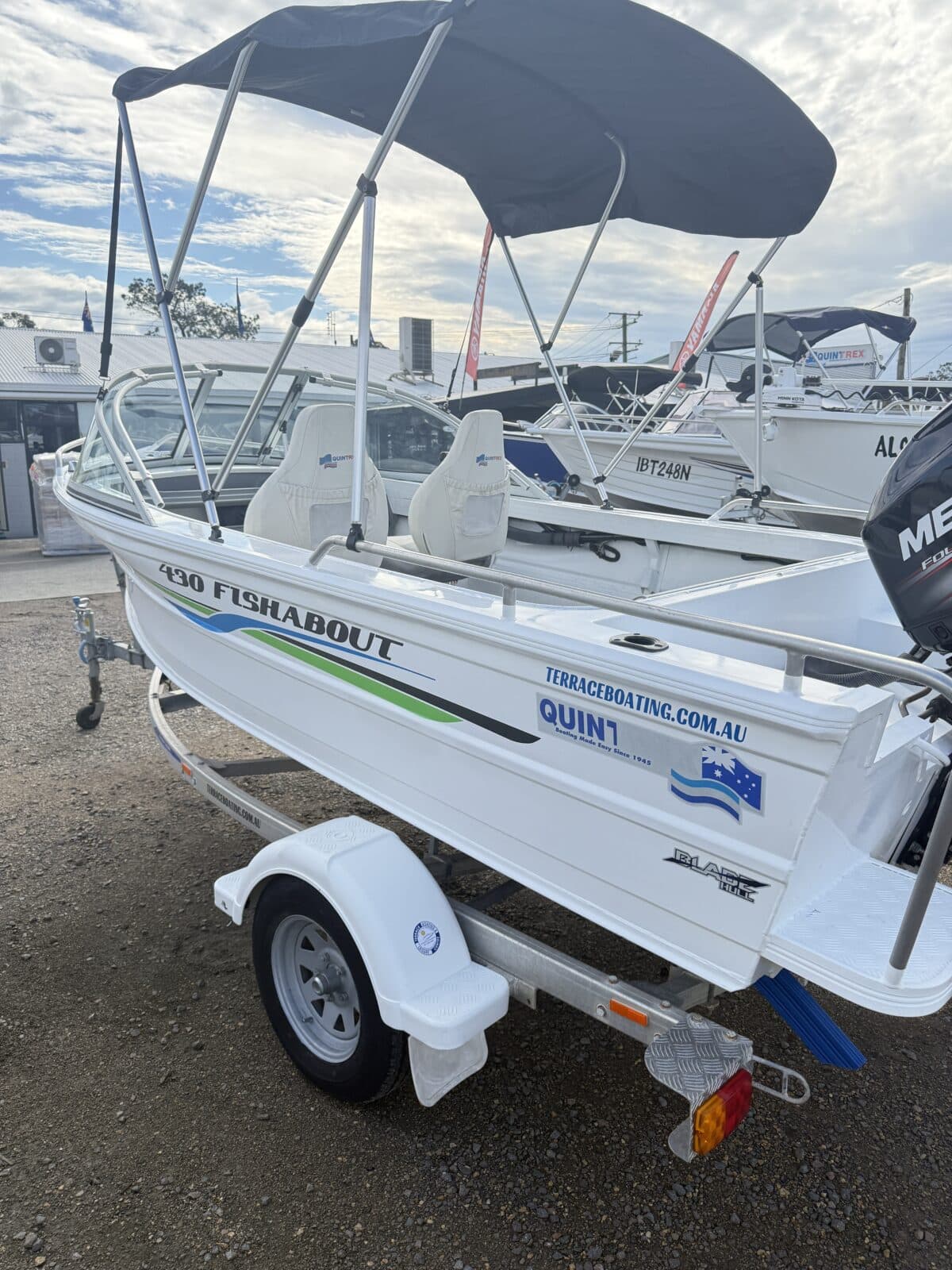 Quintrex 430 Fishabout - 2018
