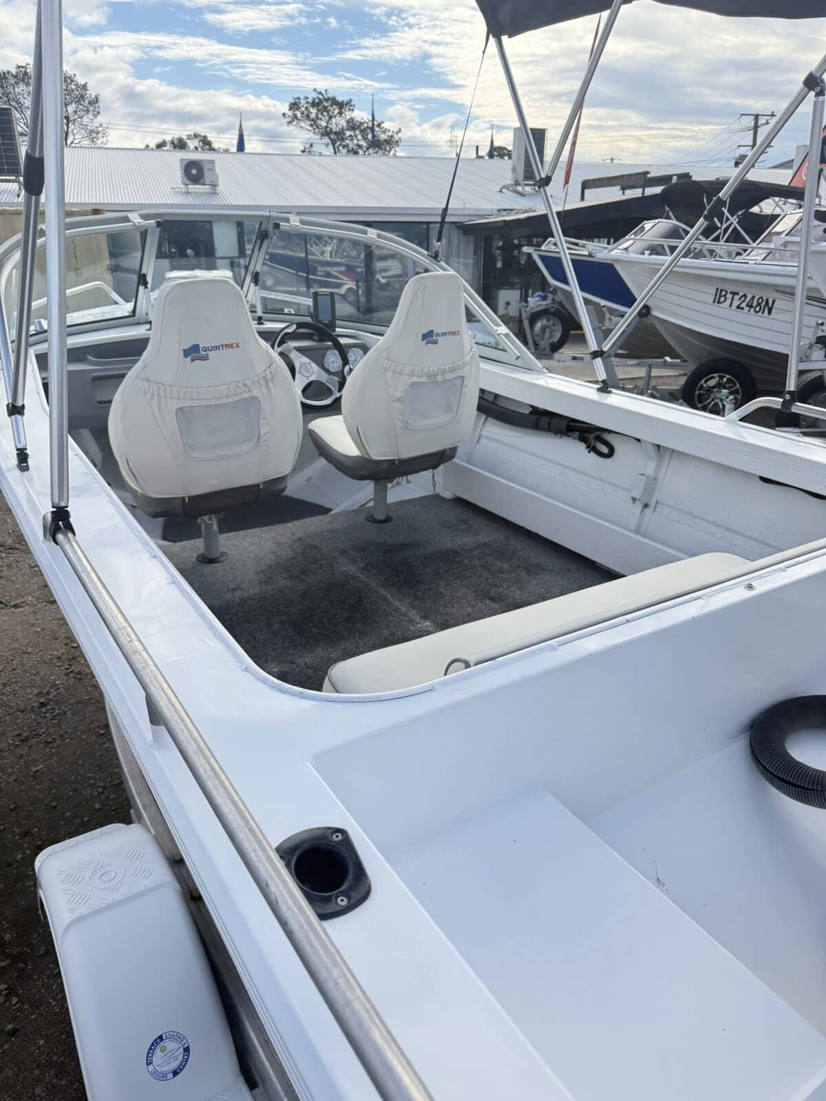 Quintrex 430 Fishabout - 2018
