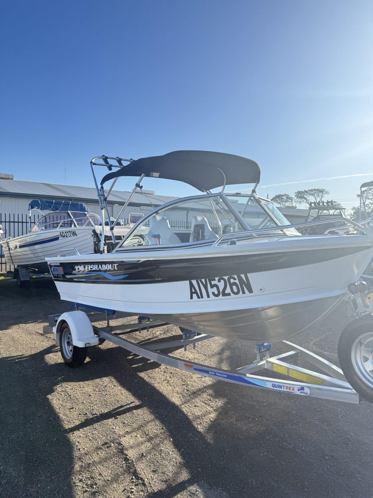 Quintrex 430 Fishabout - 2016