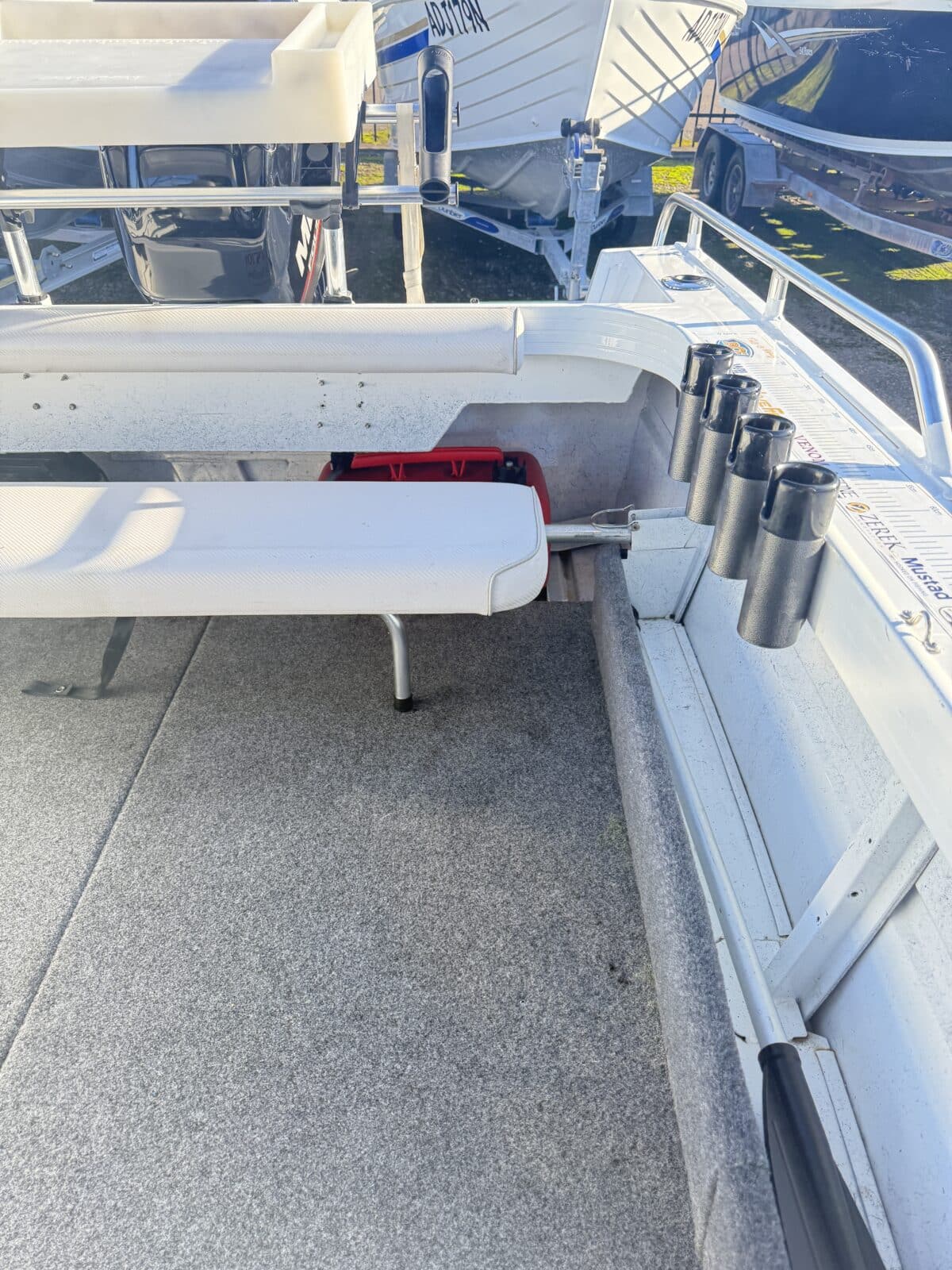 Quintrex 430 Fishabout - 2016