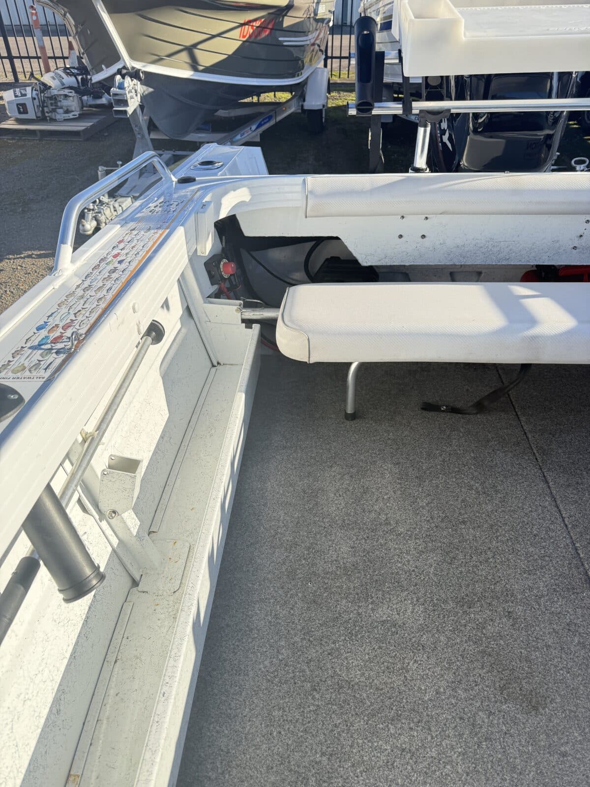 Quintrex 430 Fishabout - 2016