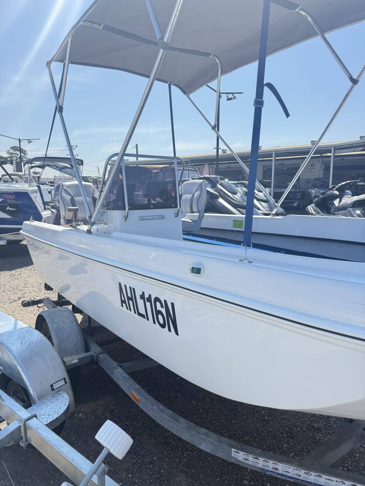 435 Mangrove Marine Side Console - 2006