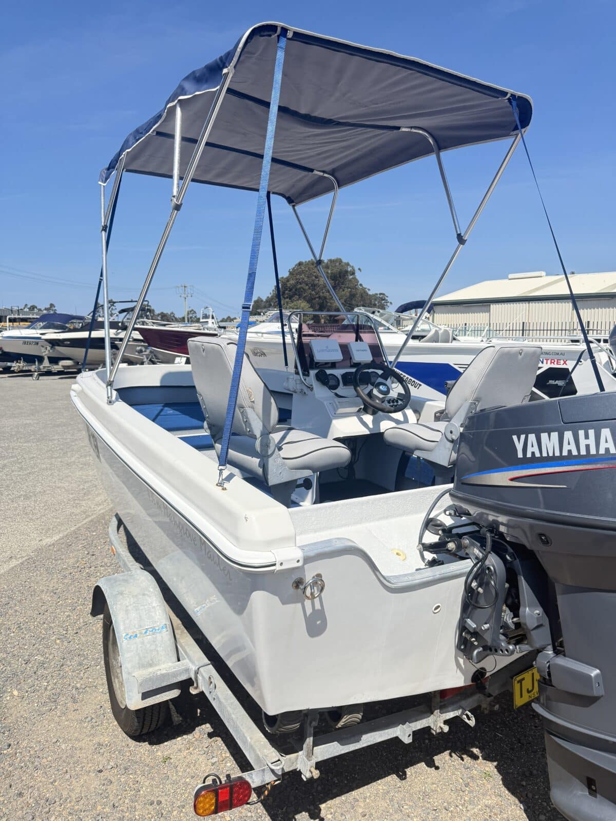 435 Mangrove Marine Side Console - 2006