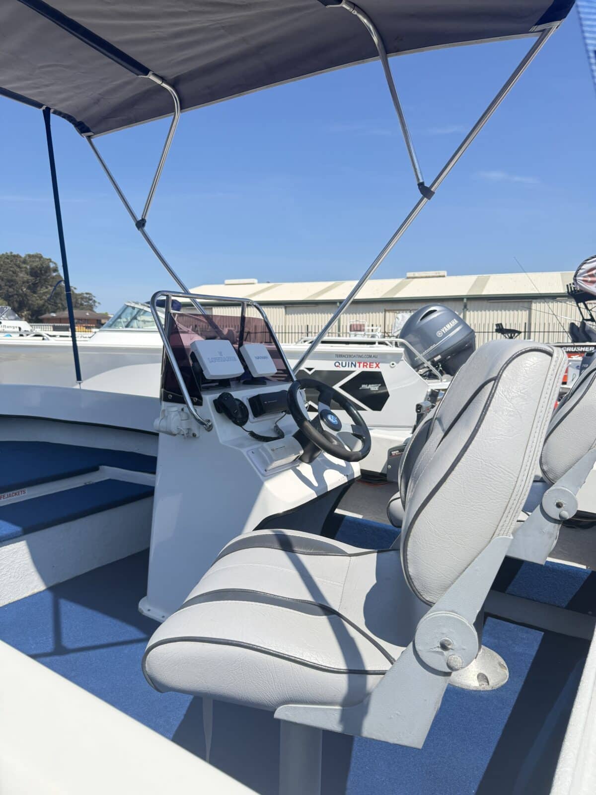 435 Mangrove Marine Side Console - 2006