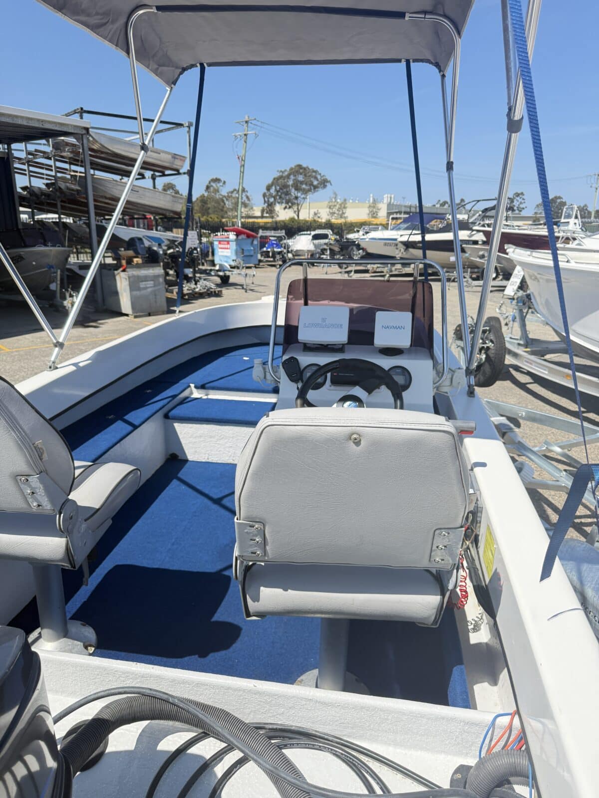 435 Mangrove Marine Side Console - 2006