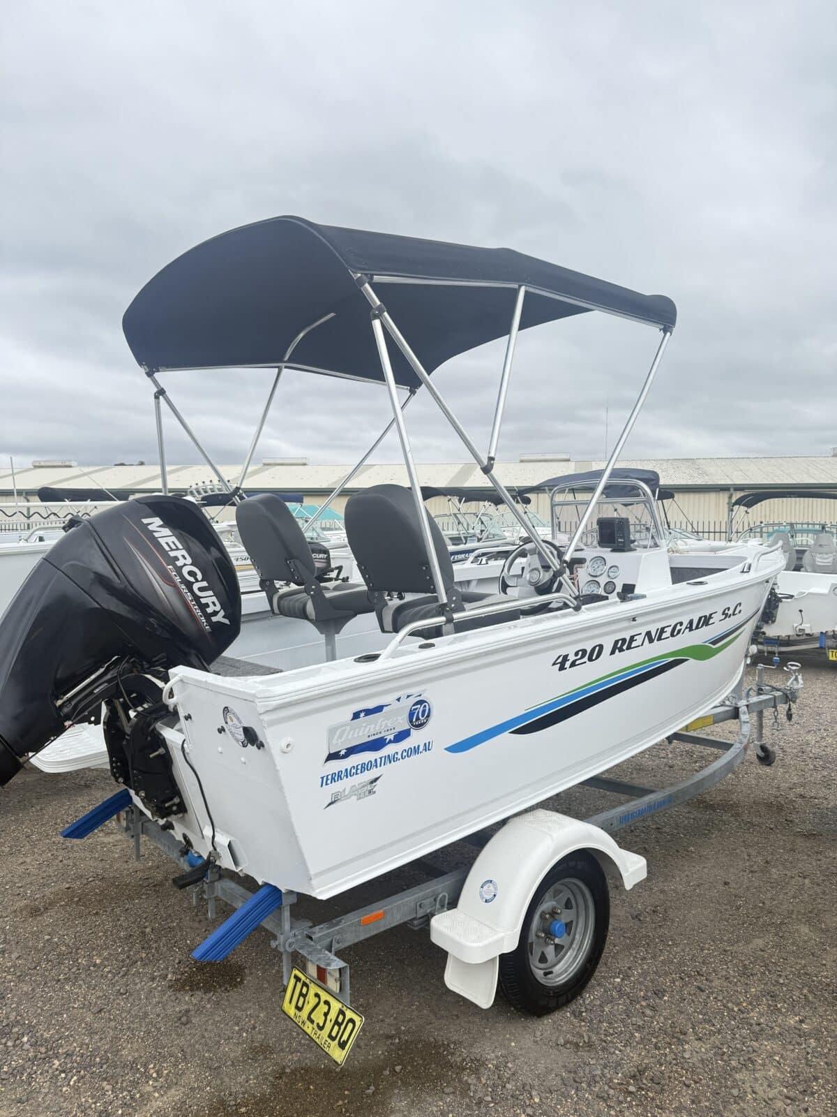 Quintrex 420 Renegade SC - 2016