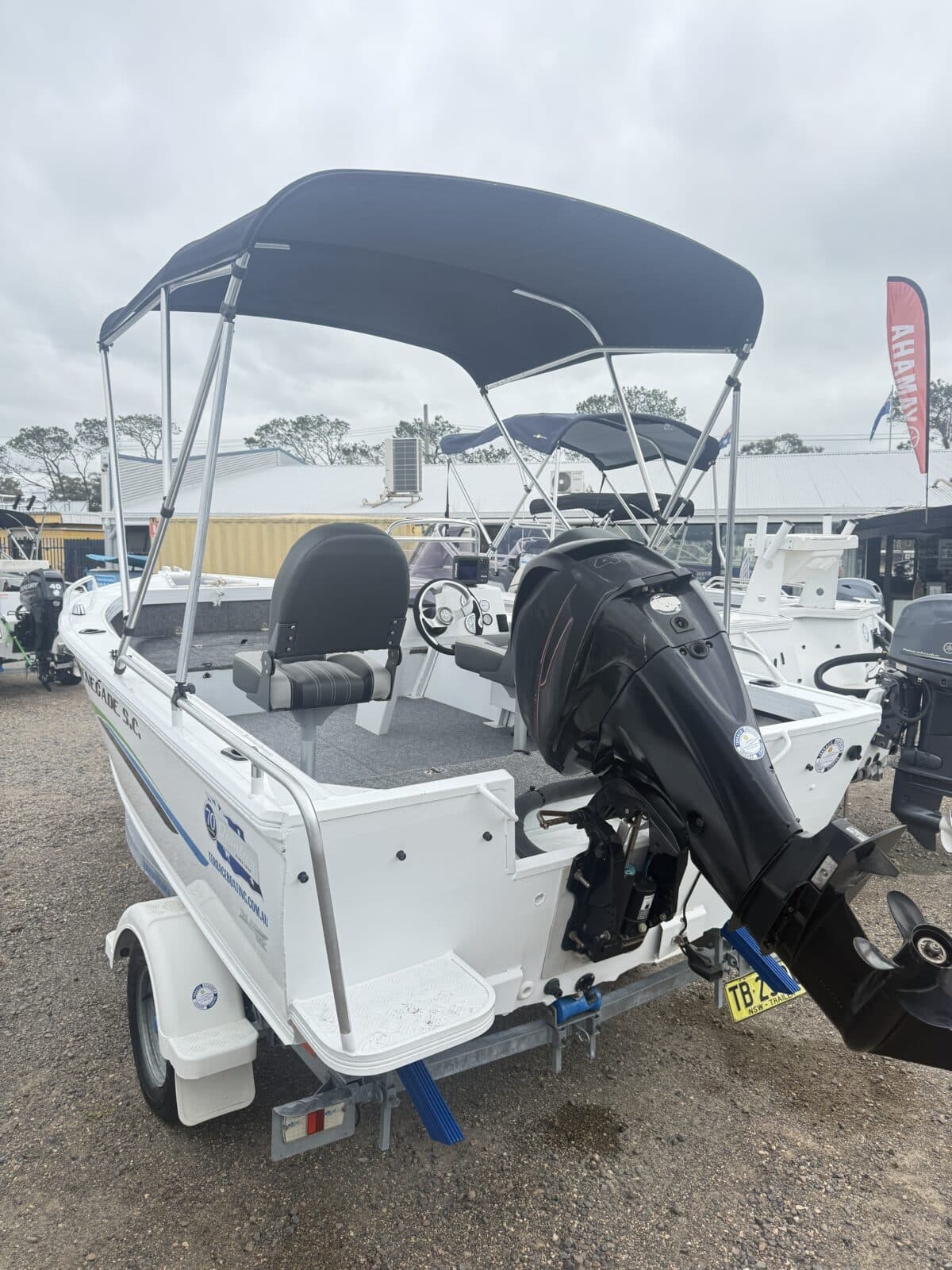 Quintrex 420 Renegade SC - 2016