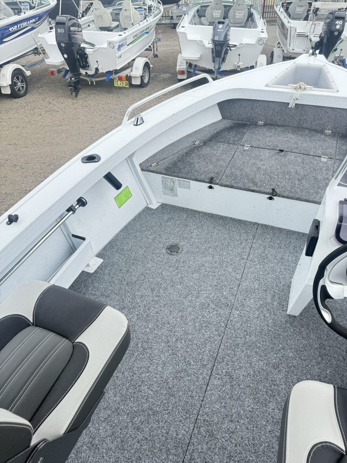 Quintrex 420 Renegade SC - 2016