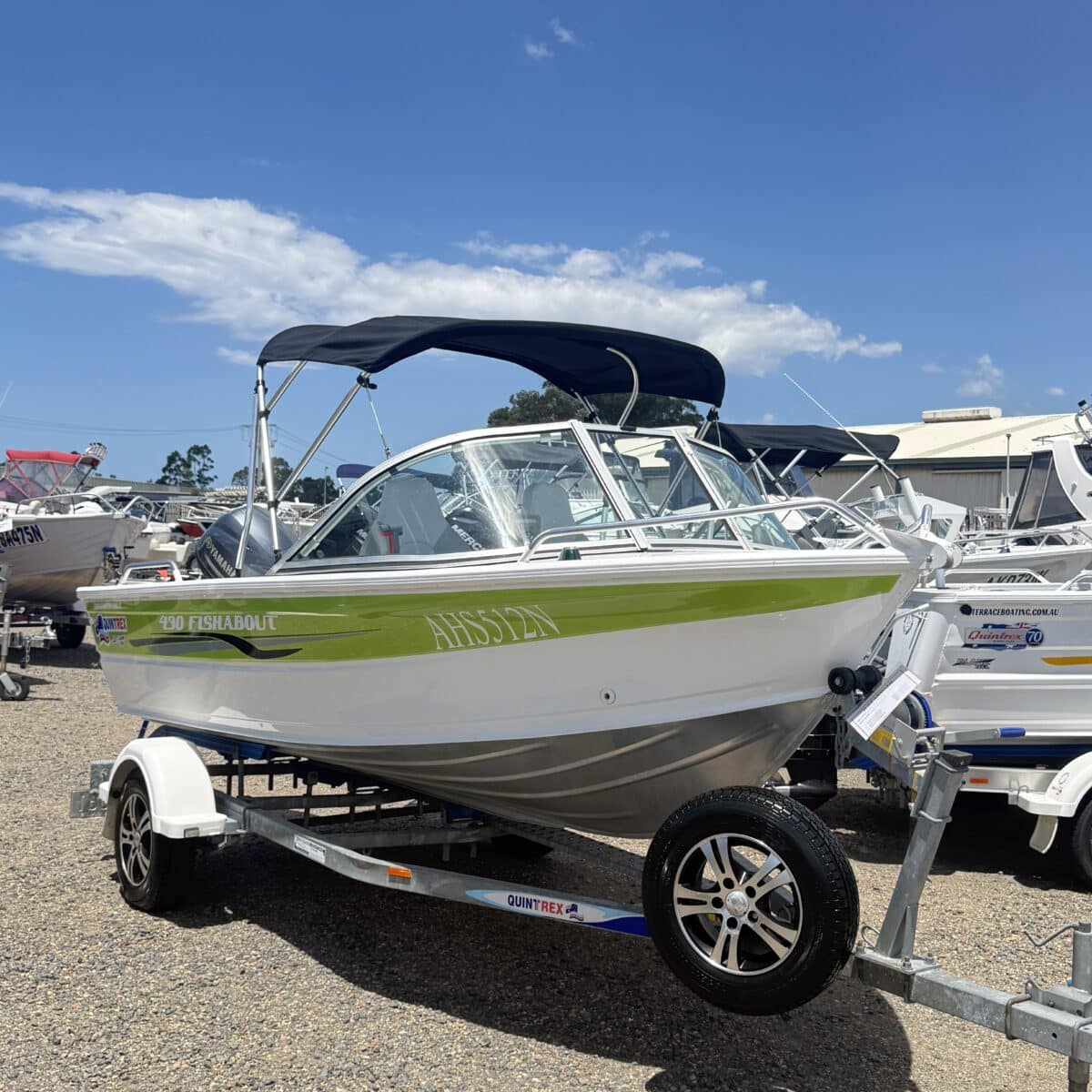 Quintrex 430 Fishabout - 2014