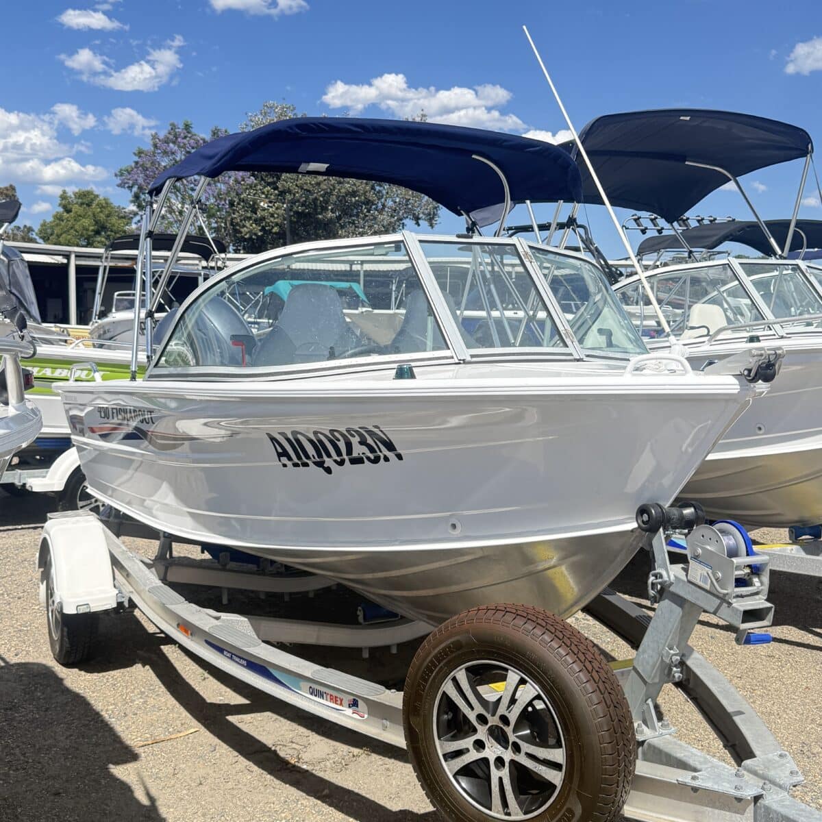 Quintrex 430 Fishabout - 2017