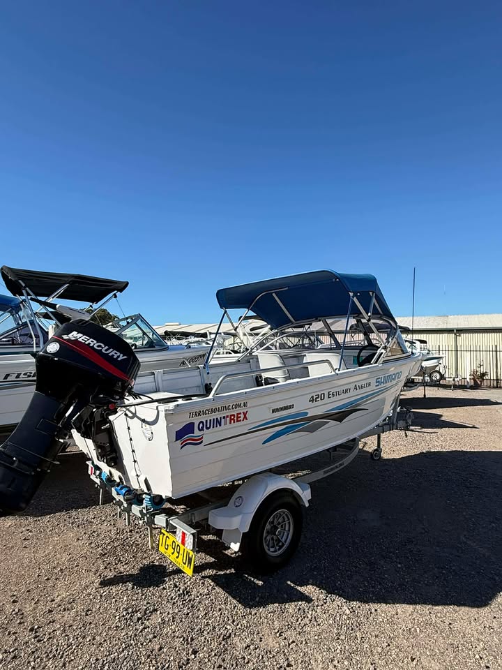 420 Quintrex Estuary Angler 2004 - Image 22