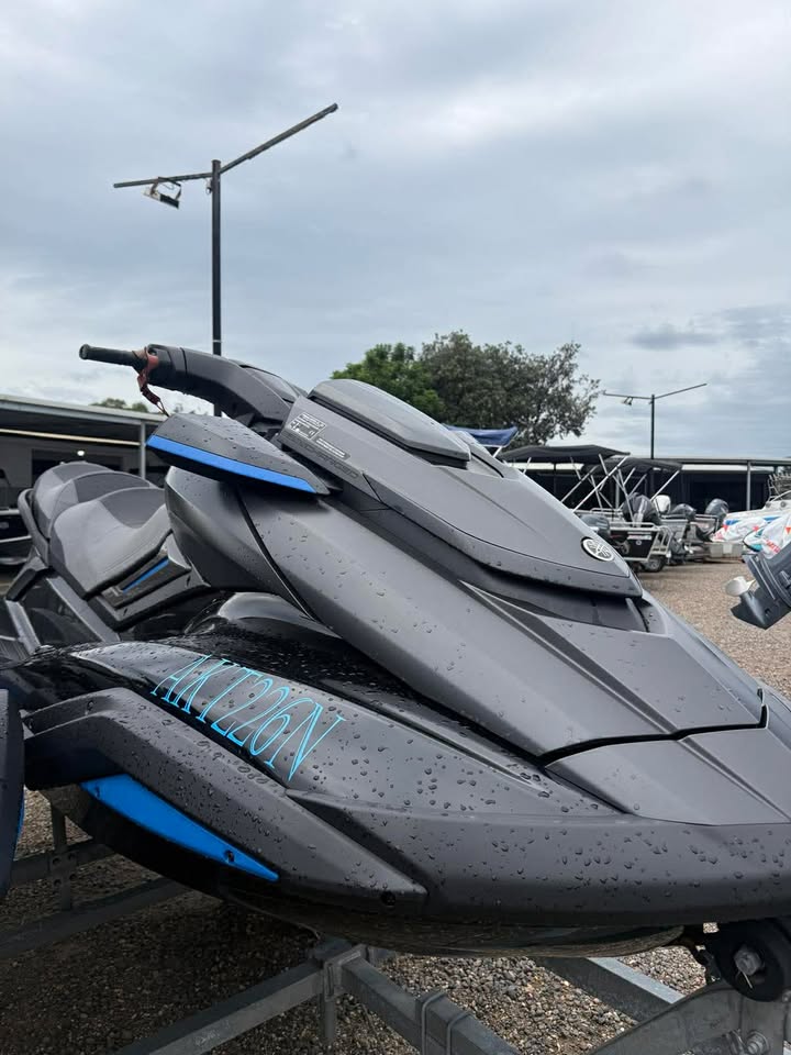 2020 Yamaha FC1800B-V SVHO Limited WaveRunner