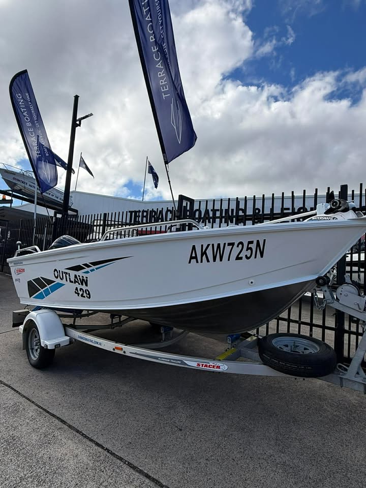 429 Stacer Outlaw 2021